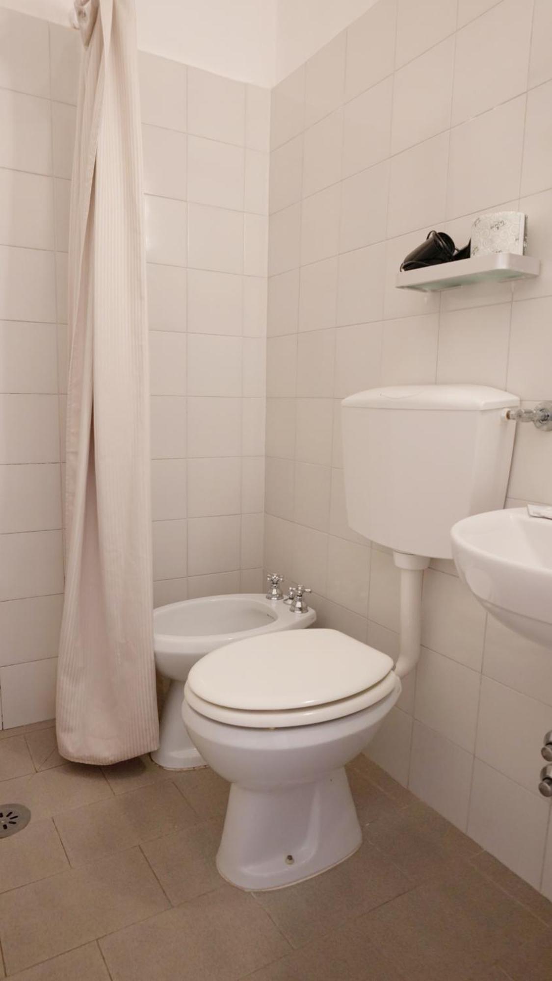 Double Room Private Bathroom